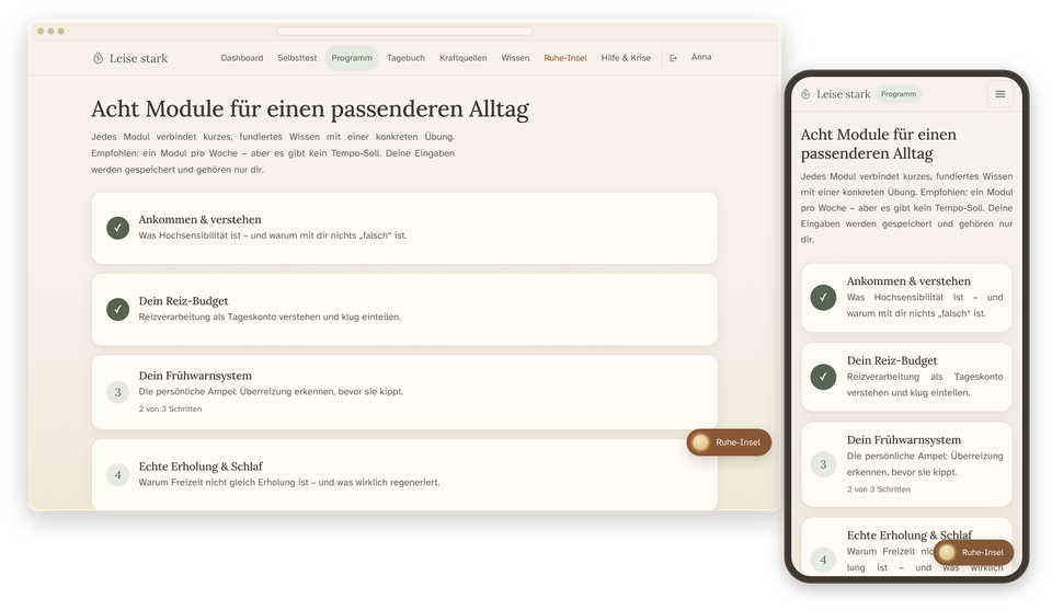 Das Programm der App: acht Module als Karten, im Browser und auf dem Handy
